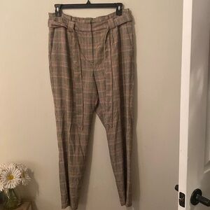 Express Black, Red, and Pink Plaid/houndstooth Straight Leg belted Pants [14]